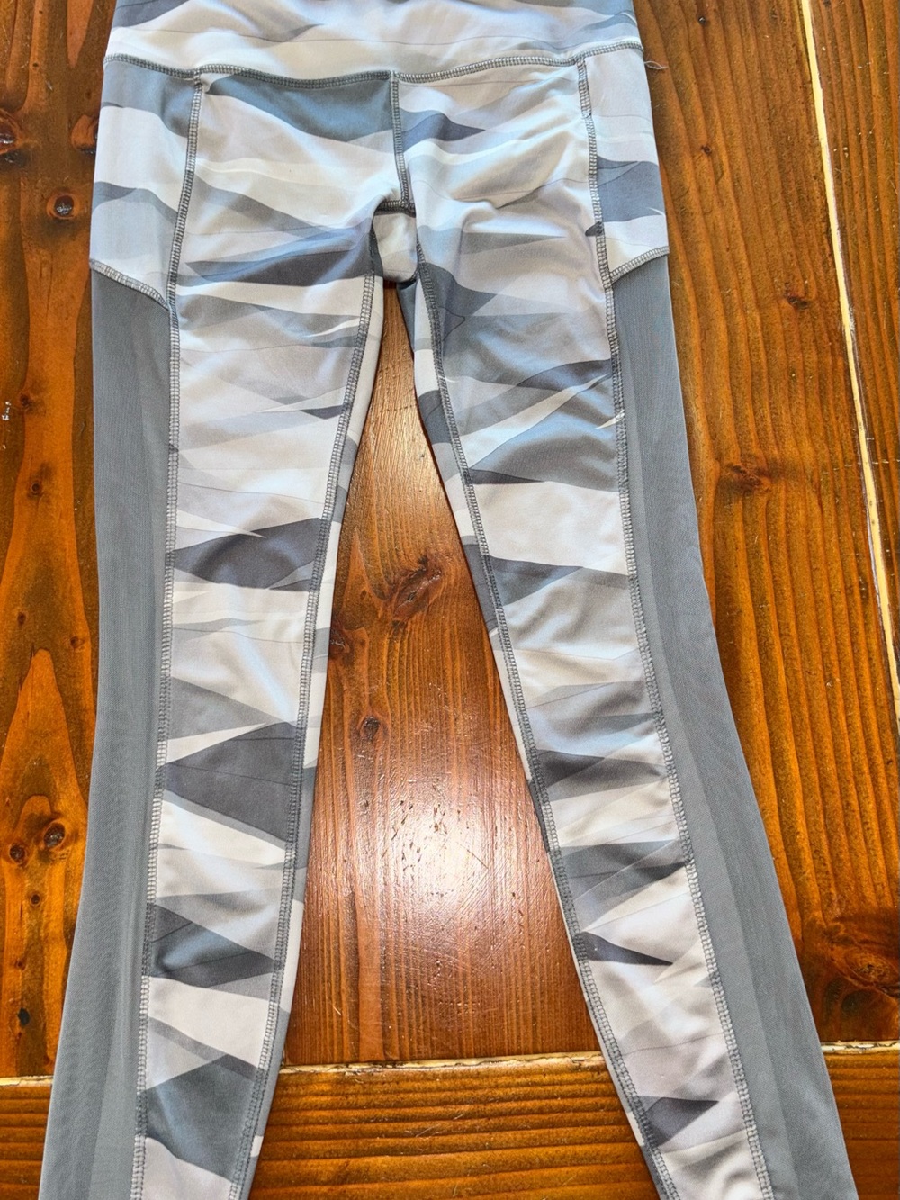 RBX Women's Gray & White Camo Performance Leggings